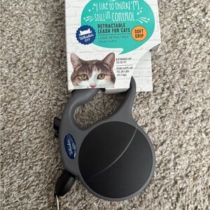 Whisker City Gray Retractable Cat Leash